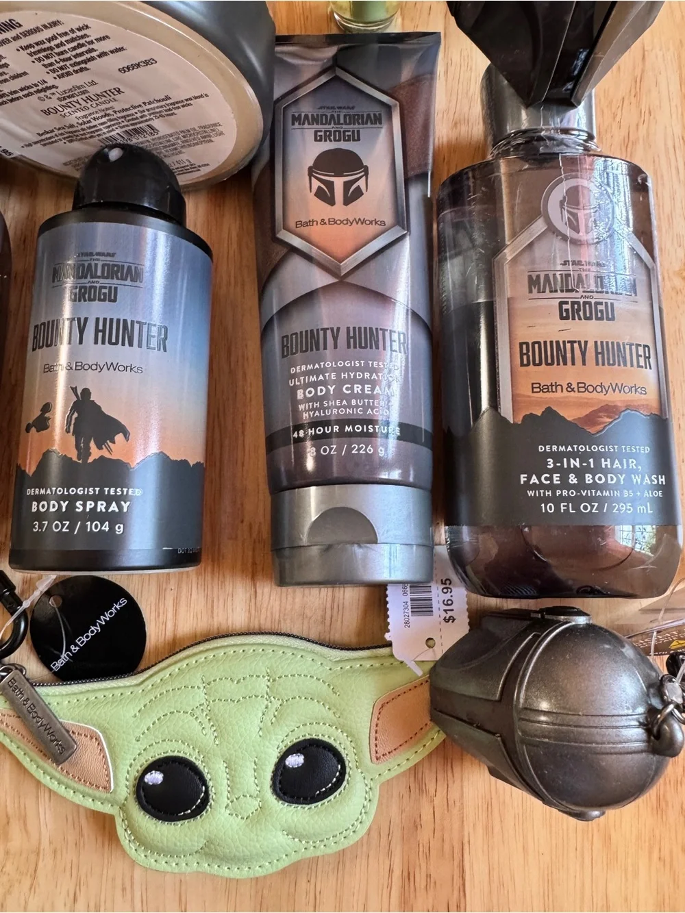 Bath & Body Works Star Wars Bounty Hunter Grooming 10Piece Set in Gray and Green